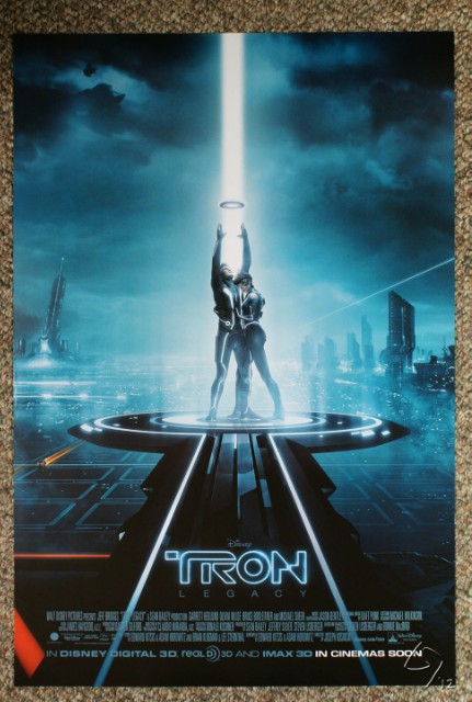 tron legacy-set B-io.jpg